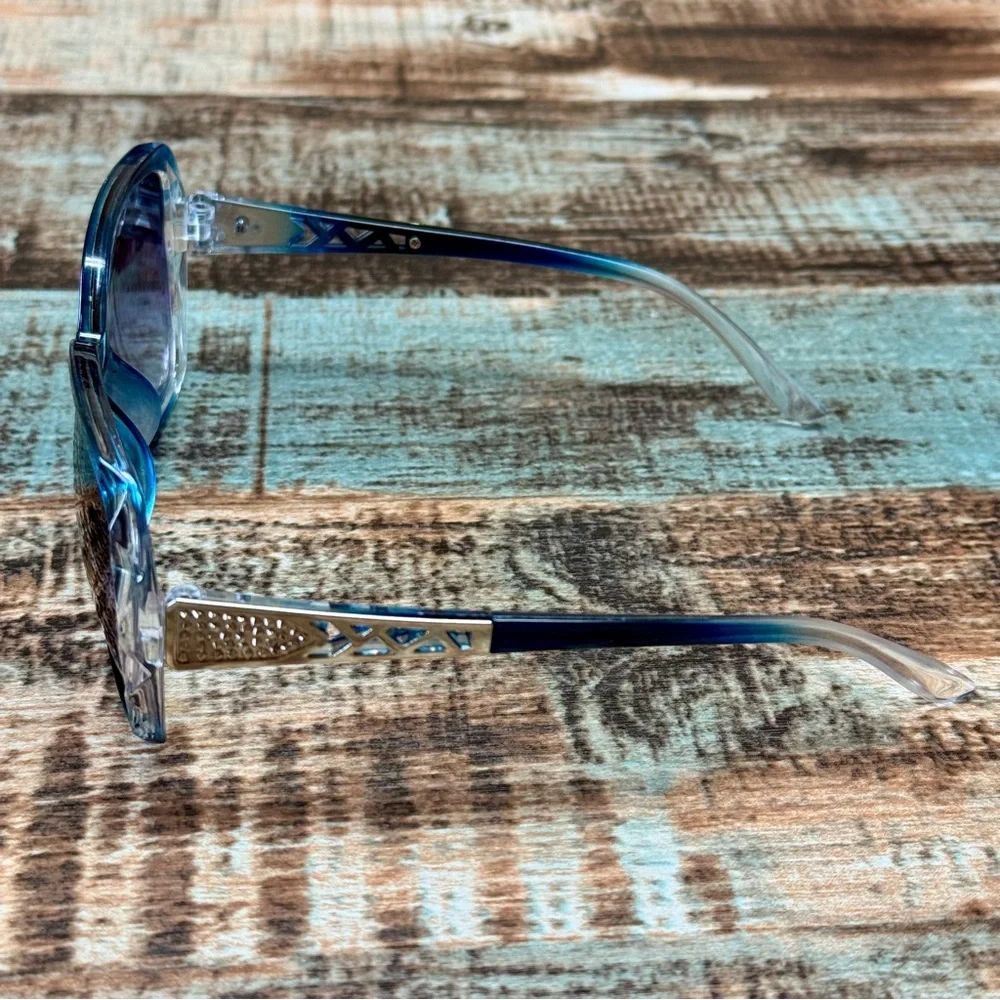 Women’s Blue Fashion Sunglasses & Case - Picture 10 of 15